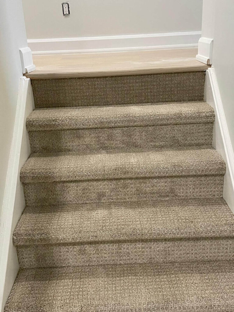 carpeted staircase installation